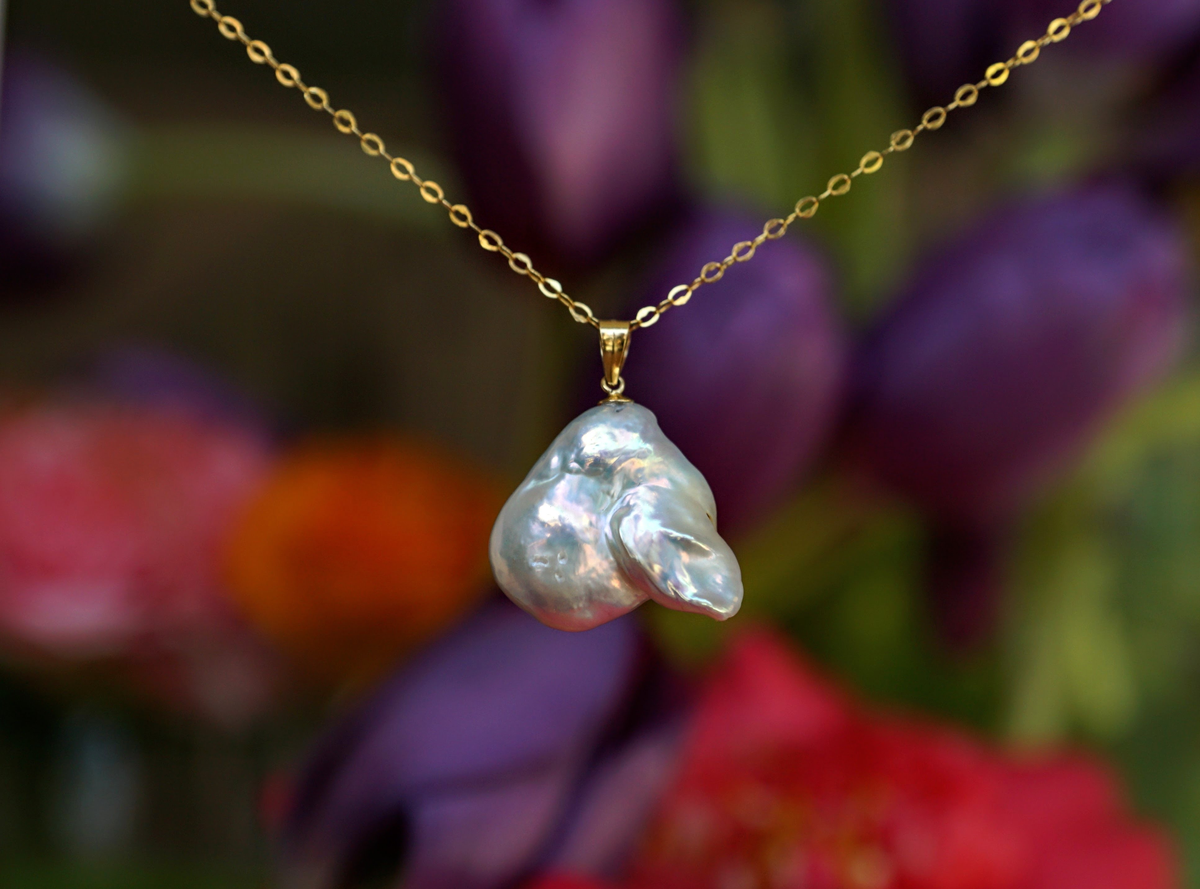 1. Keshi pearl, gold fill findings